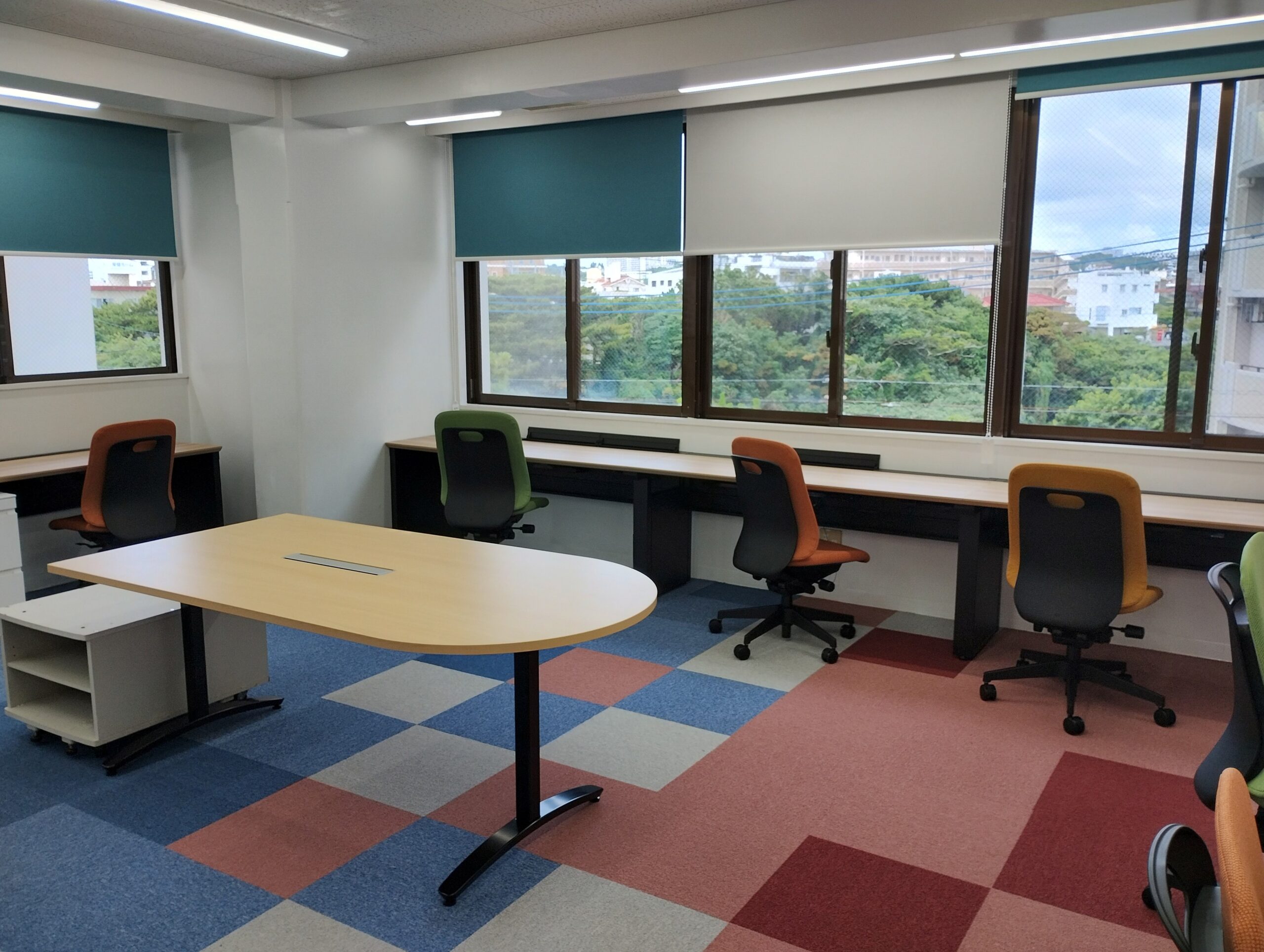 新規事務所備品・内装工事一式（那覇市）